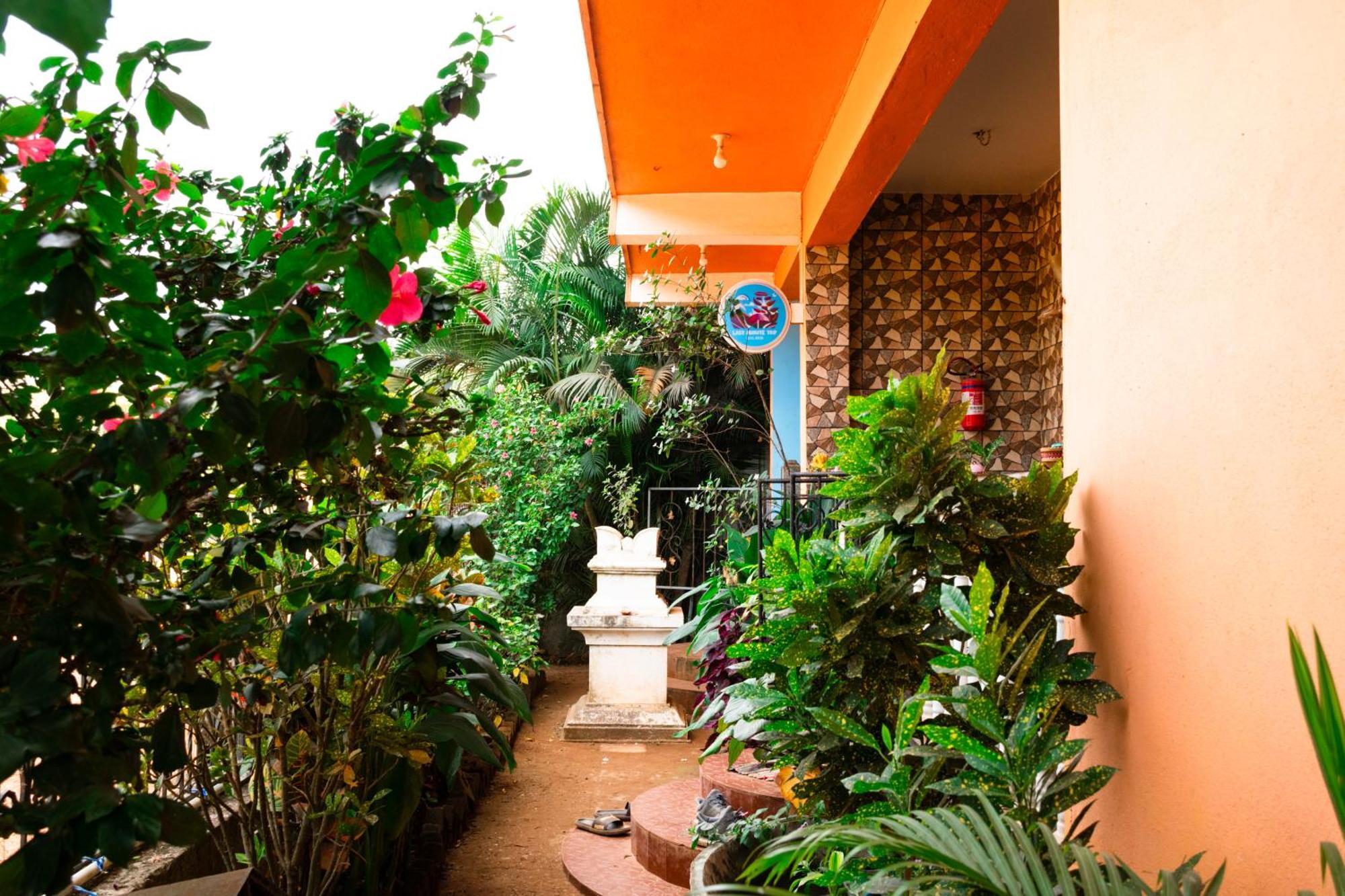 Last Minute Trip Hostel Morjim Buitenkant foto
